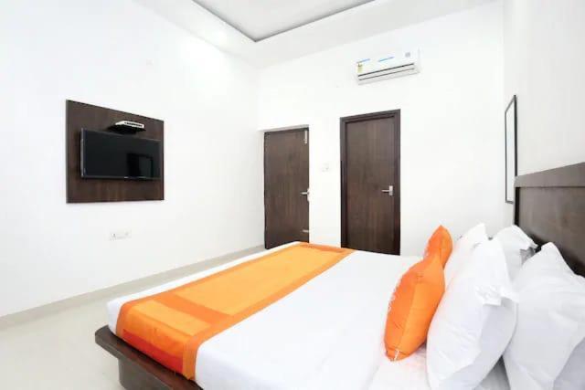 Hotel Skylark Амритсар Екстериор снимка
