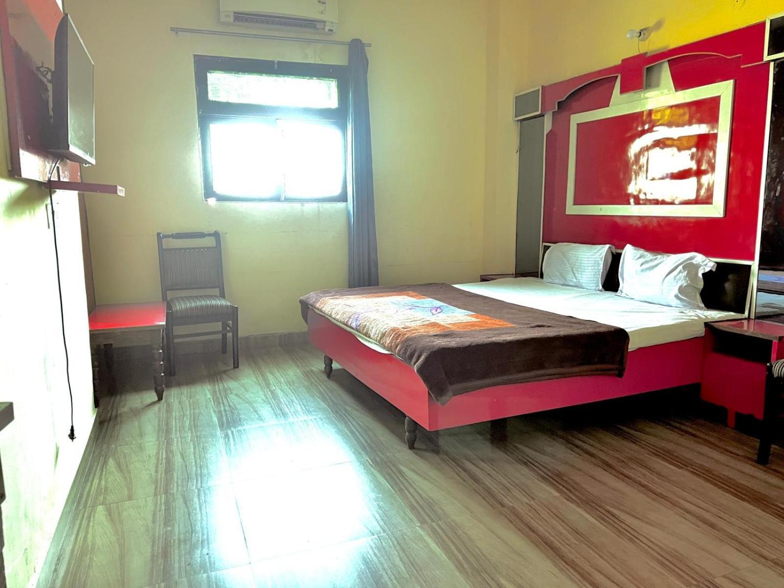 Hotel Skylark Амритсар Екстериор снимка