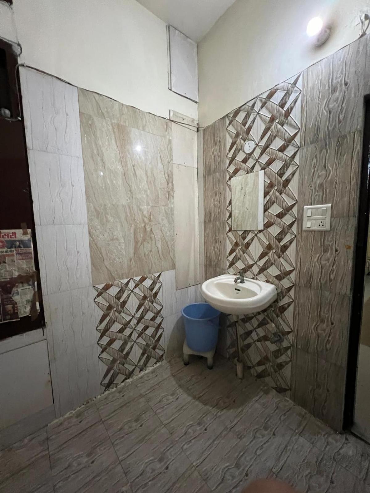 Hotel Skylark Амритсар Екстериор снимка